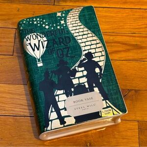 Steel Mill & Co Wizard of Oz Book Vase